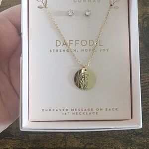 Daffodil Gold Necklace and Earring Set